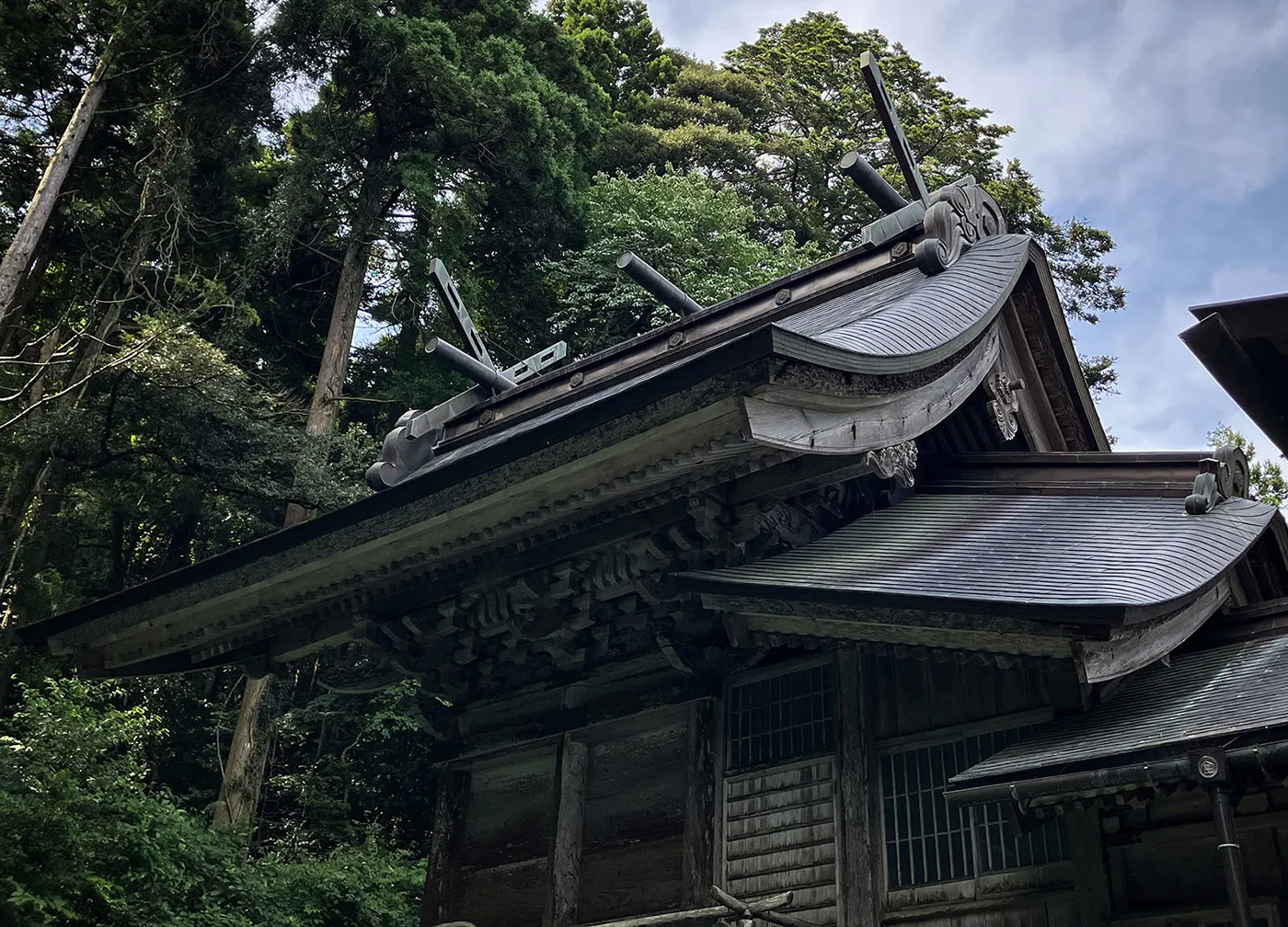 本殿の側面